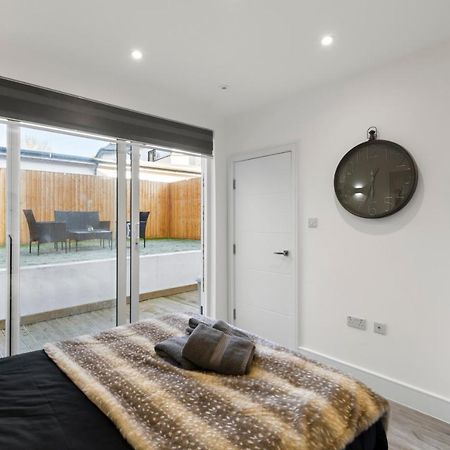 Star London Vivian Avenue 3-Bed Oasis With Garden Lägenhet The Hyde Exteriör bild