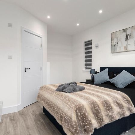 Star London Vivian Avenue 3-Bed Oasis With Garden Lägenhet The Hyde Exteriör bild