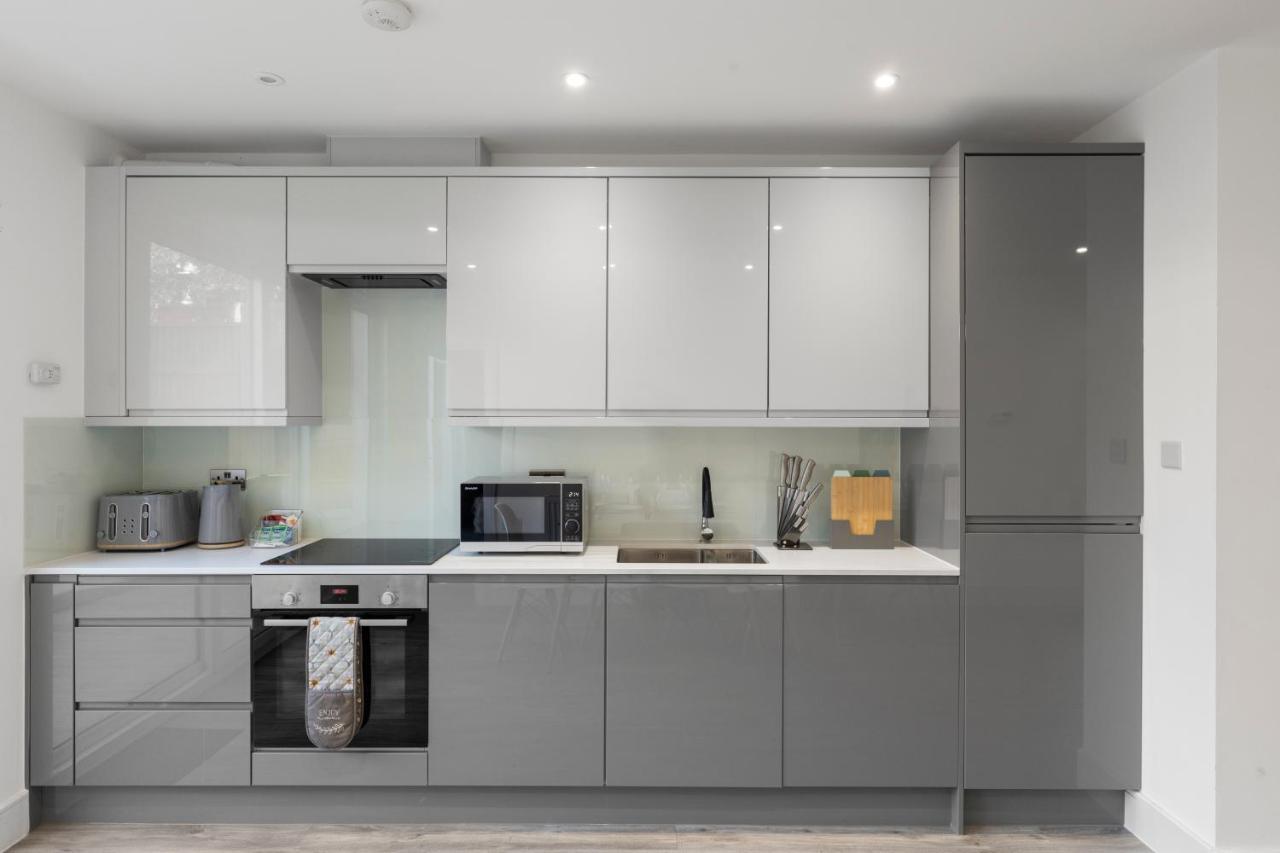 Star London Vivian Avenue 3-Bed Oasis With Garden Lägenhet The Hyde Exteriör bild