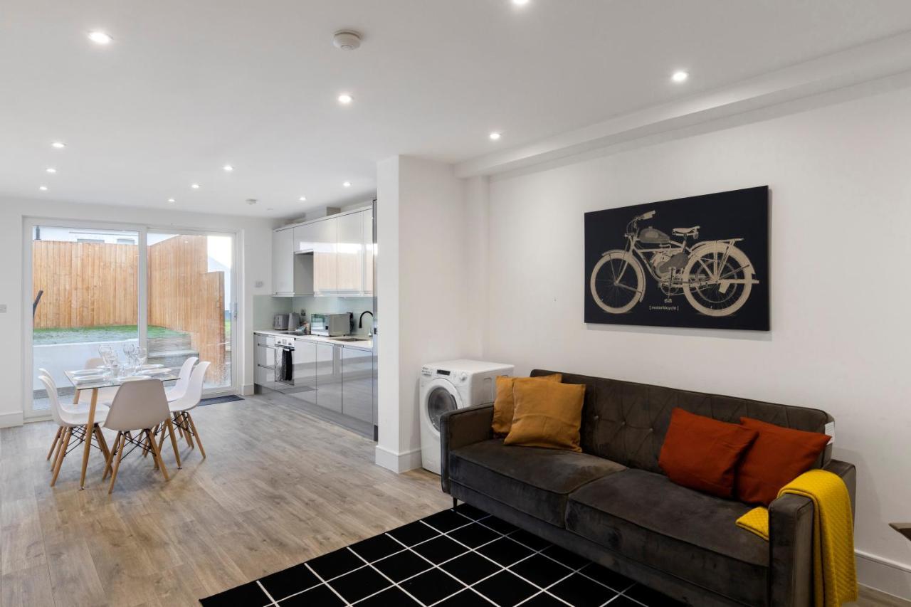 Star London Vivian Avenue 3-Bed Oasis With Garden Lägenhet The Hyde Exteriör bild